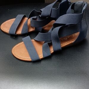 Dream Pairs Navy and Tan Sandals